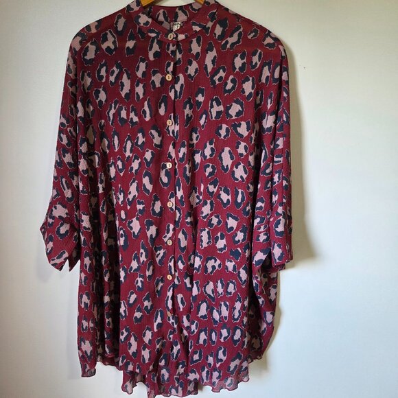 EUC INTIMATELY FREE PEOPLE PRINTED OVERSIZE PLEATED BACK TOP SIZE SMALL - Picture 1 of 16